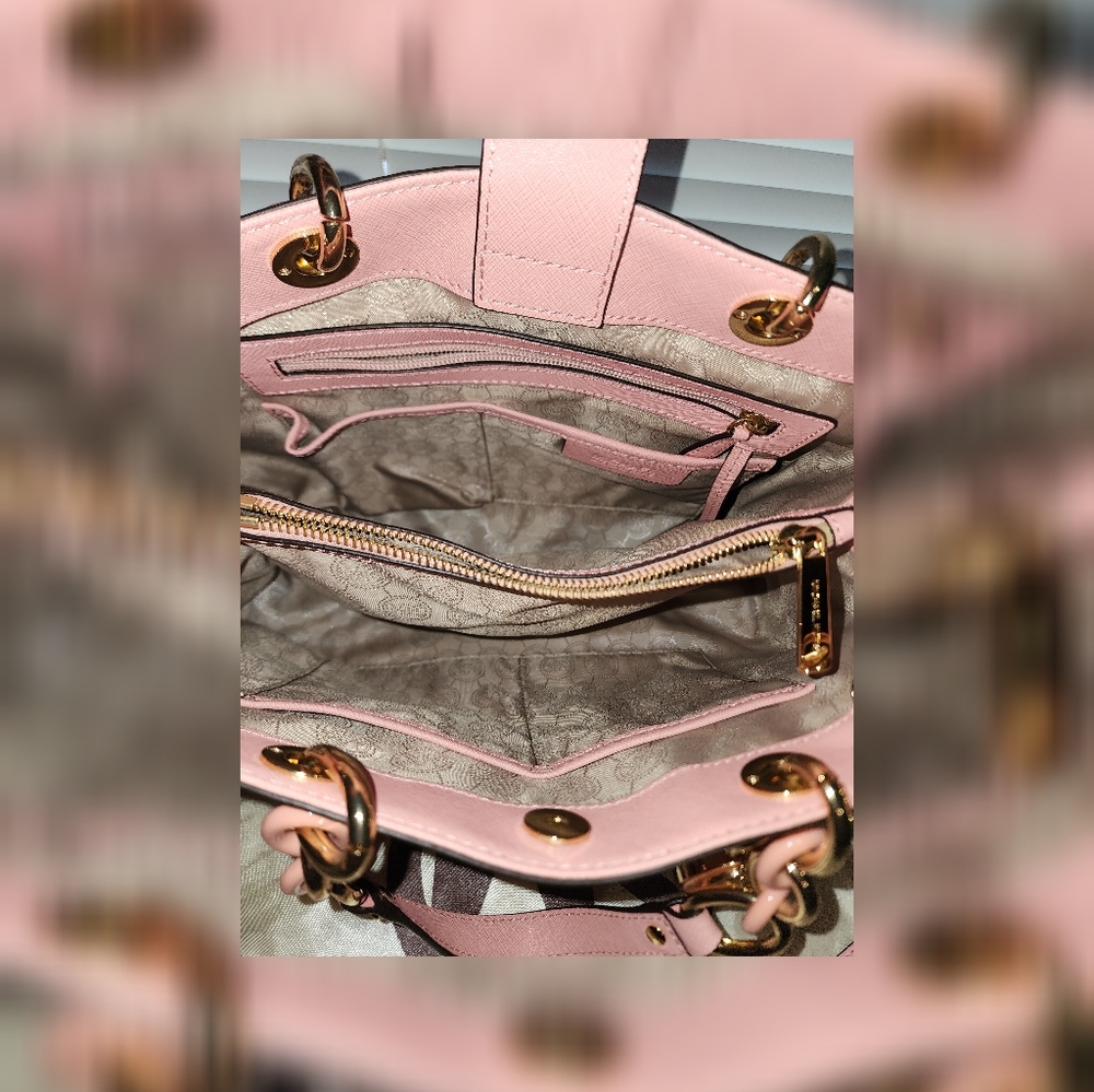 Michael Kors Cynthia Pastel Pink Med Saffiano Leather Satchel NWOT - Picture 8 of 16